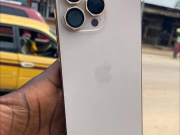 IPHONE 16 PRO MAX CASI NEUF