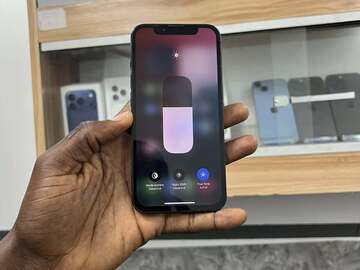 iPhone 13 simple tout passe