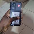 Samsung galaxy S21 ULTRA 5G 128giga 12giga RAM 2