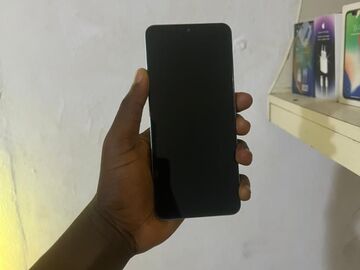 Tecno pop 10 tout passe propre